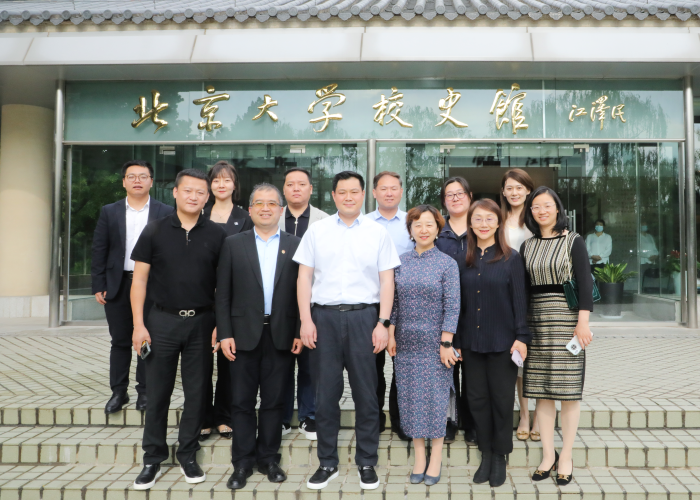 1684142932146048990.png 嚴(yán)昊北大1.png