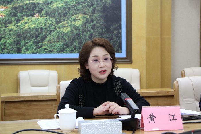 20231204嚴(yán)昊主席同廣西防城港市委副書記、市長黃江會(huì)談 1.jpg