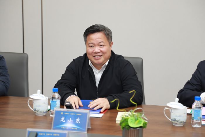 1712715496981064475.jpg 20240408嚴昊主席與江西省贛州市定南縣委書記龍小東會談3.jpg