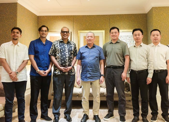 1747644203009065745.jpg 昊主席與馬來(lái)西亞副總理會(huì)談1.jpg